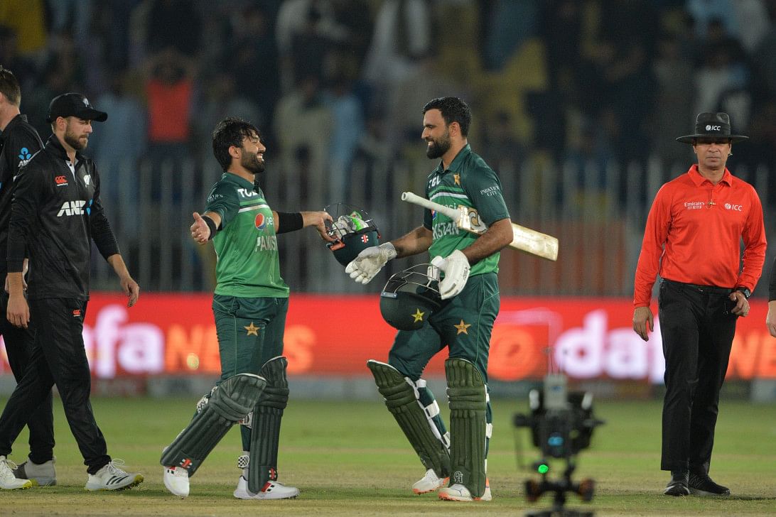 Fakhar-zaman-hits-third