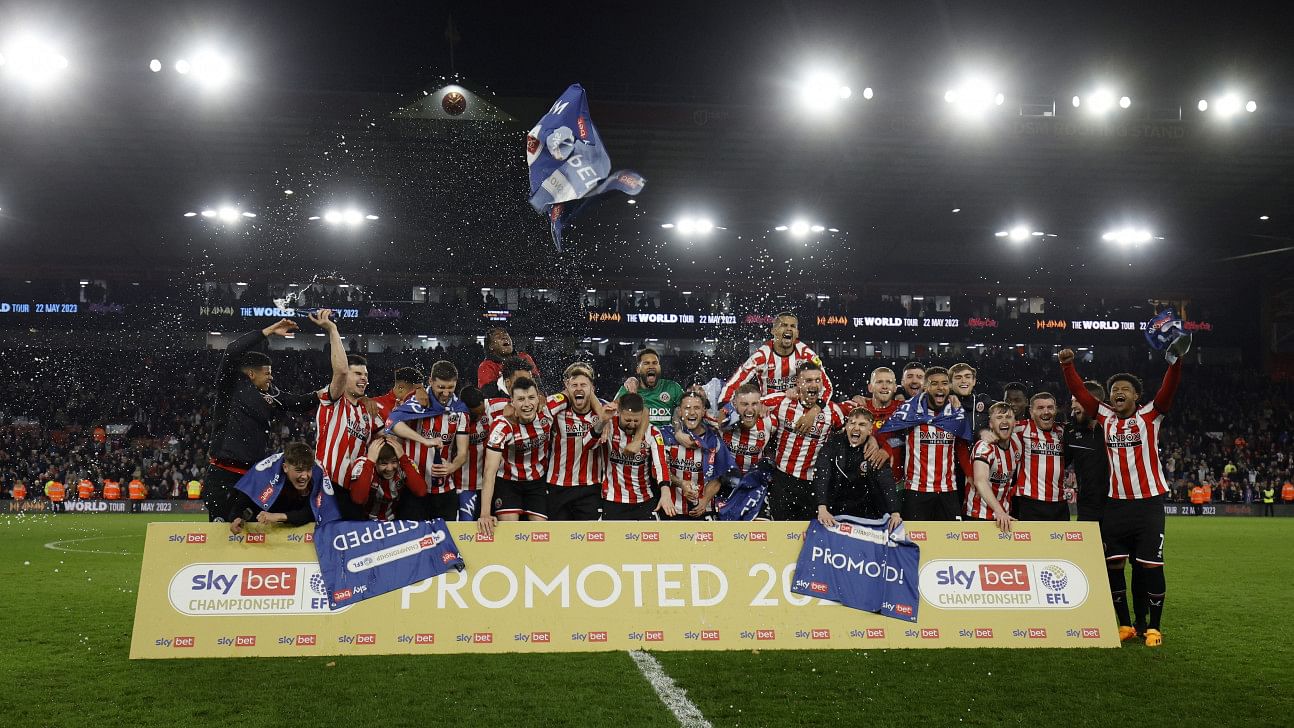 Sheffield united promoted to premier league0