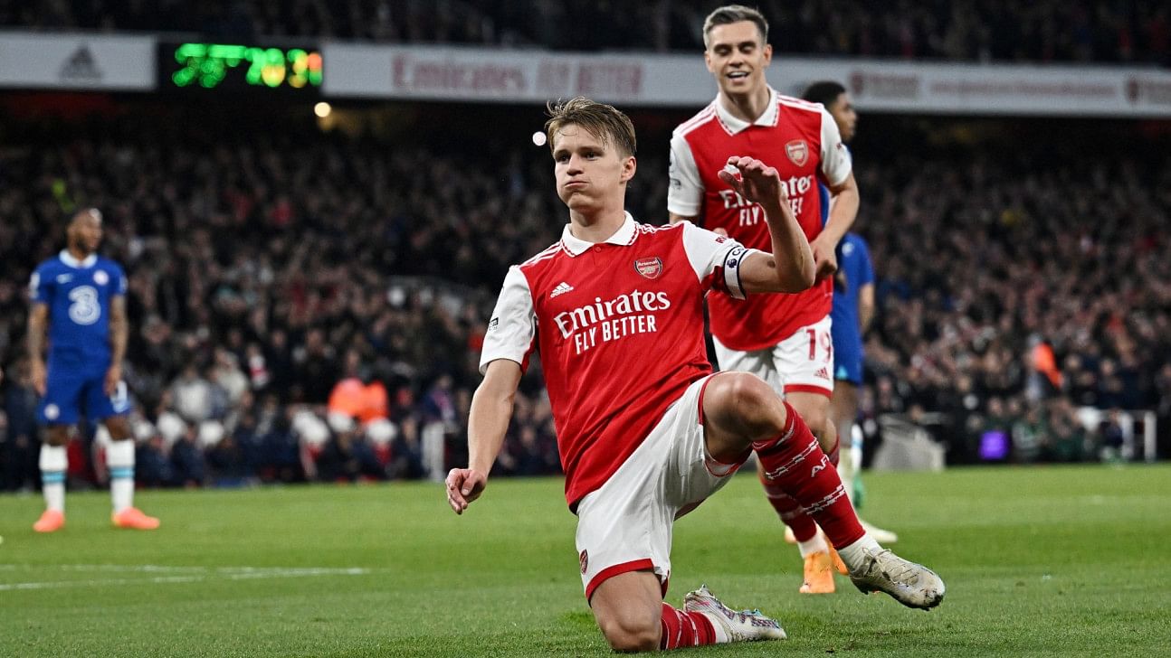 Arsenal back on top after chelsea win0