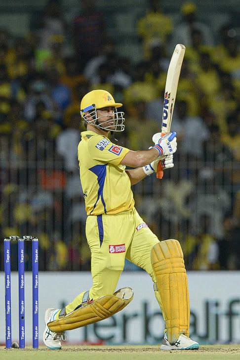 Dhoni in star cameo as chennai down delhi e186684
