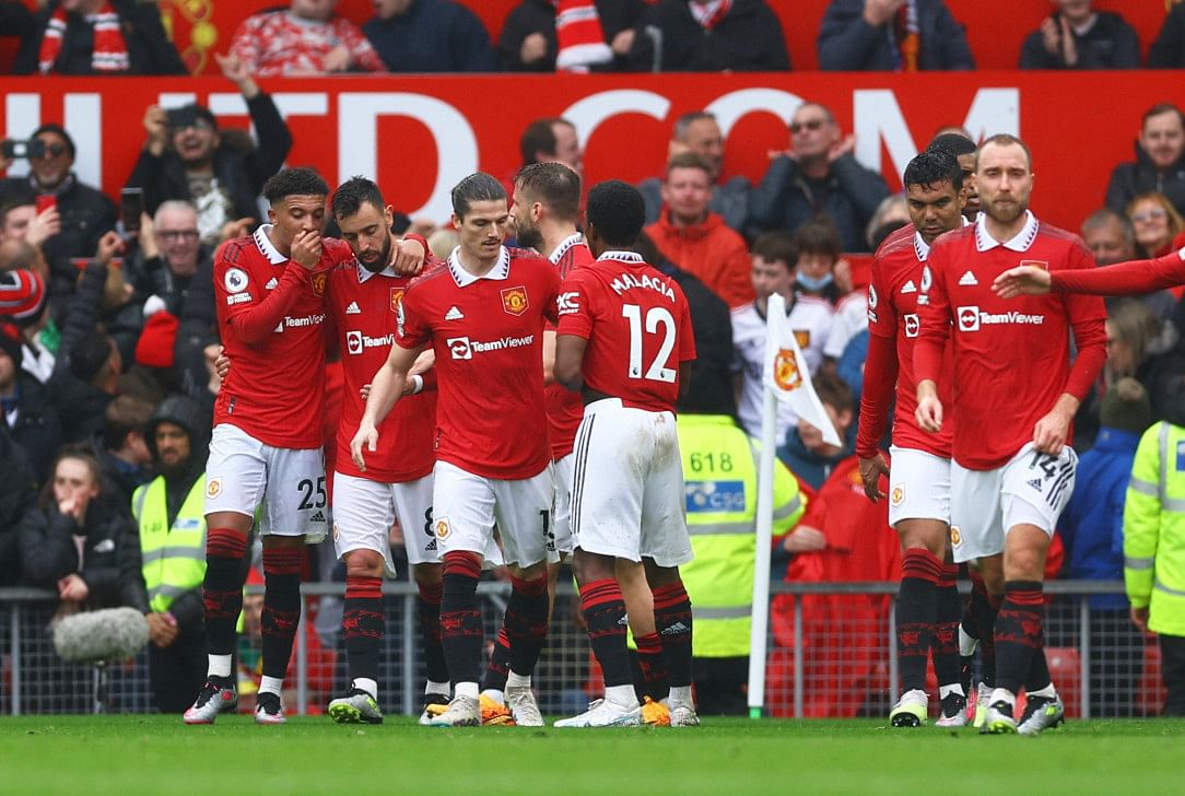 Man united edge closer to top four finish with 1 0 win over villa 687675e