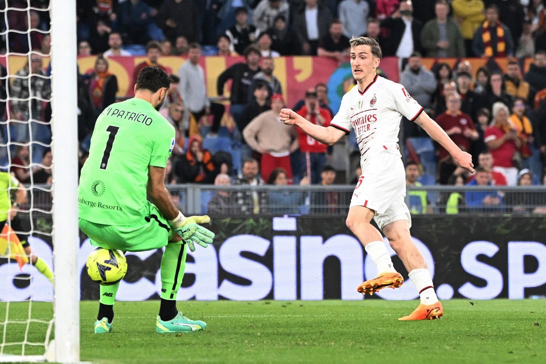 Roma and milan share spoils with late goals in top four battle 9aadbae
