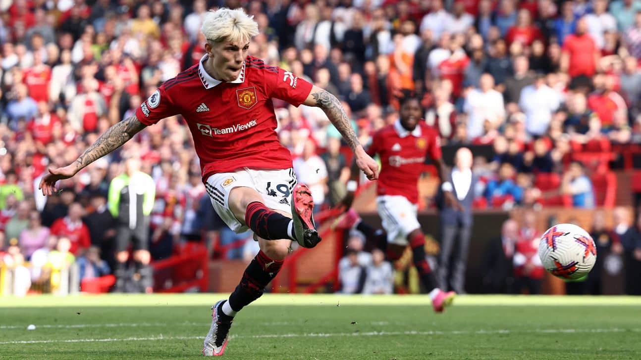 Ten hag says garnacho must push for man utd starting role e71a8ec