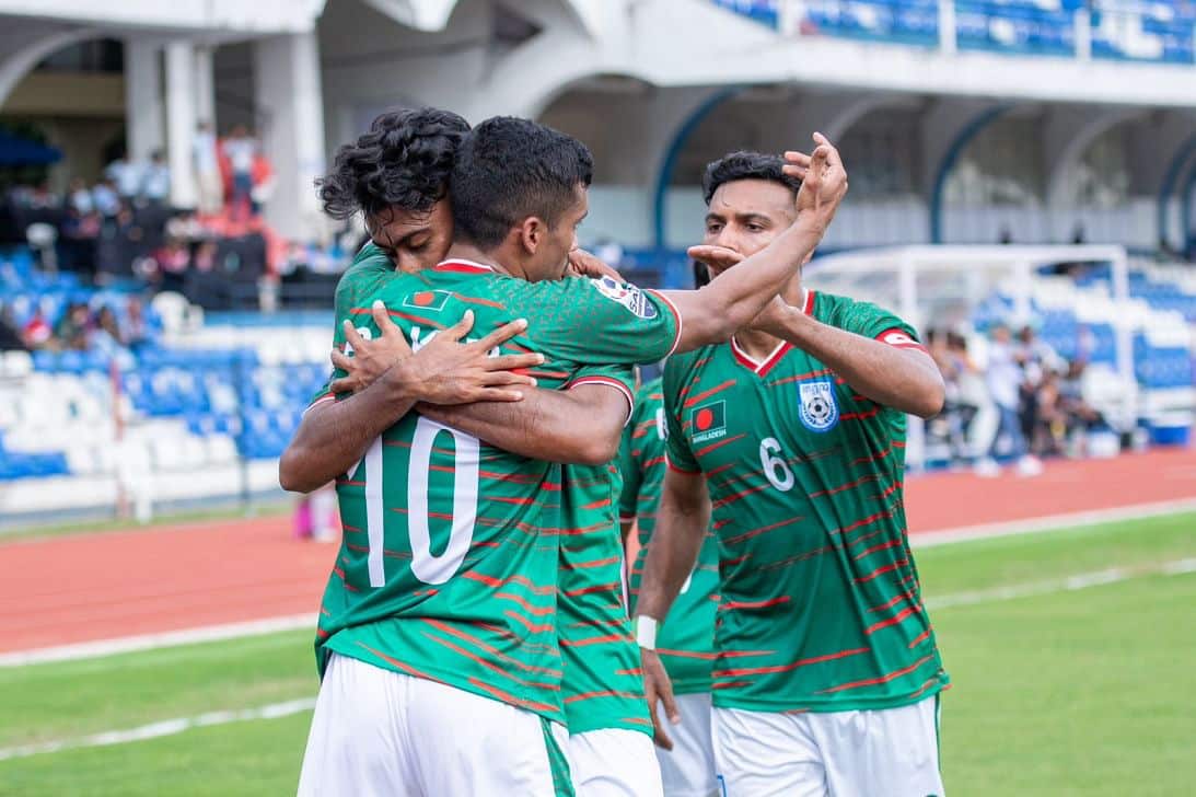 Bangladesh down maldives to stay alive 7ff141c