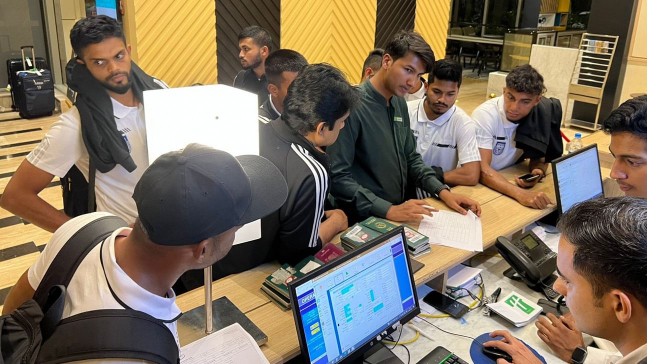Booters settle in bengaluru after immigration hotel hassles 0b42807
