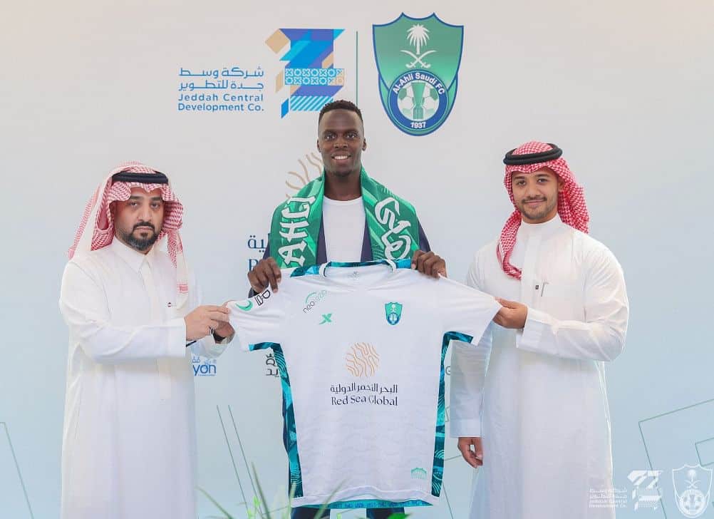 Chelsea keeper mendy becomes latest saudi signing 275f569