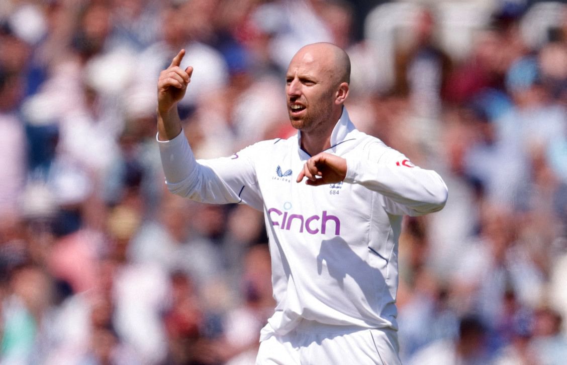 Leach ruled out of ashes with stress fracture b8094dc