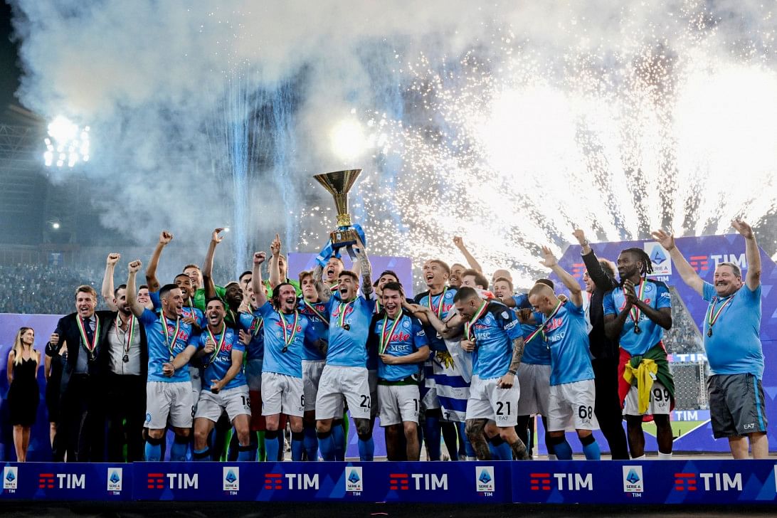 Napoli celebrate title triumph 2106bf8