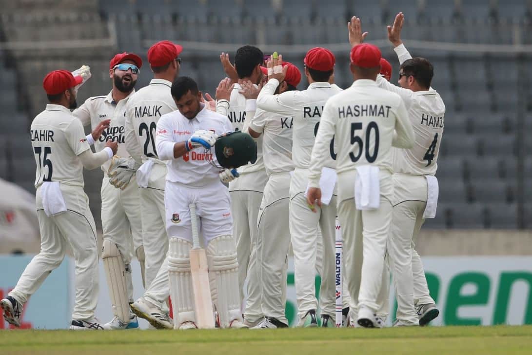 Shanto joy negotiate first hour after zakirs wicket 5fc3b66