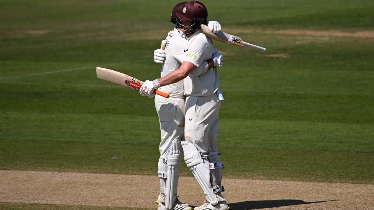 Surrey chase down record 501 to beat kent 39180b8