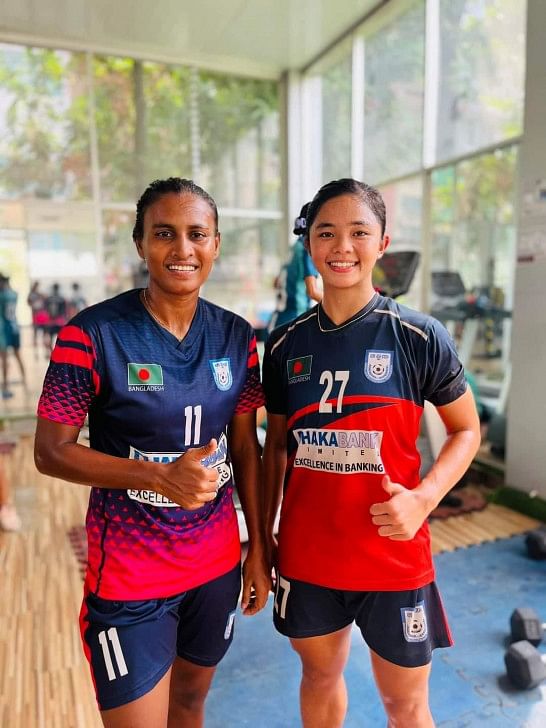 Women footballers return after break with not much to look for a533ee7