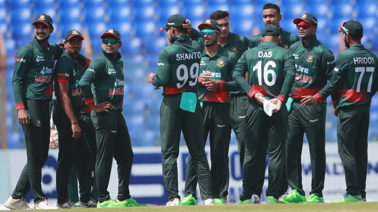 Afghanistan lose top five within 16 overs 1e8c34a