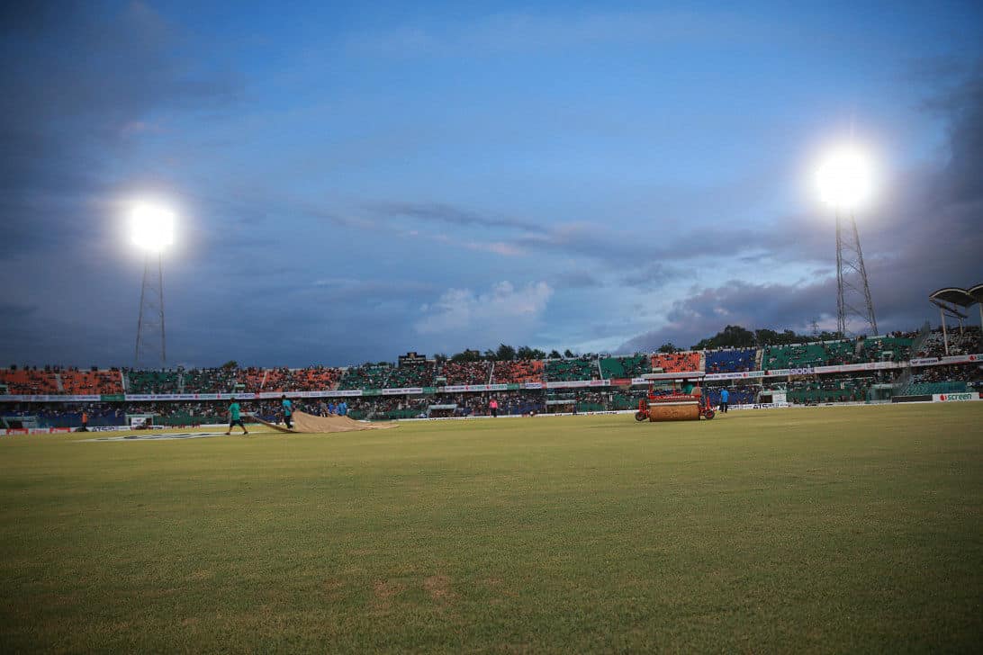 Match reduced to 43 overs as play resumesnbsp 18590a8