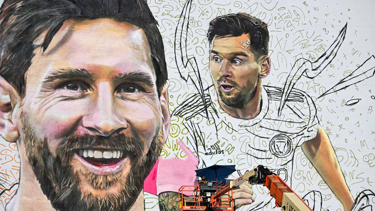 Messi mulls international retirement but not quite yet aa91e16