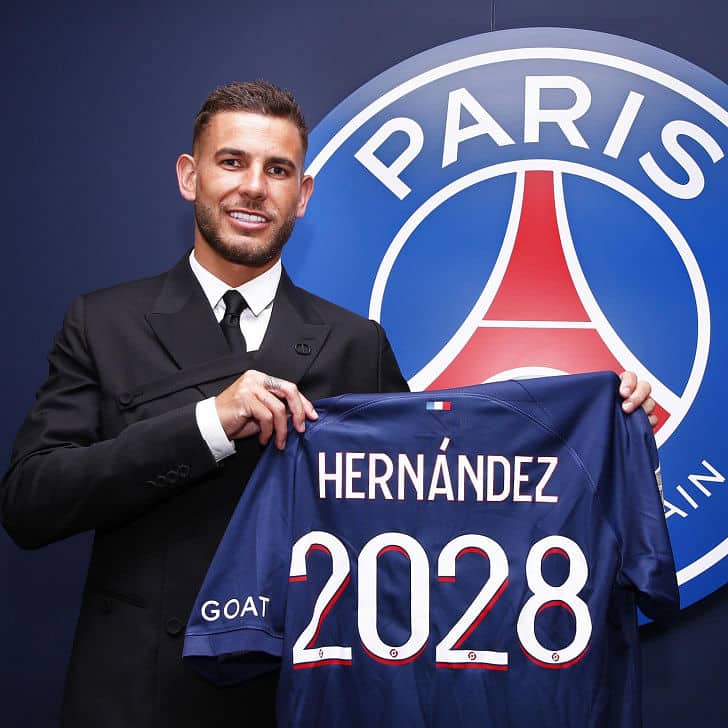 Psg sign hernandez from bayern 9fc17c9
