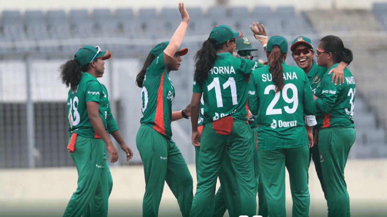 Tigresses restrict india to 95 75f8da9