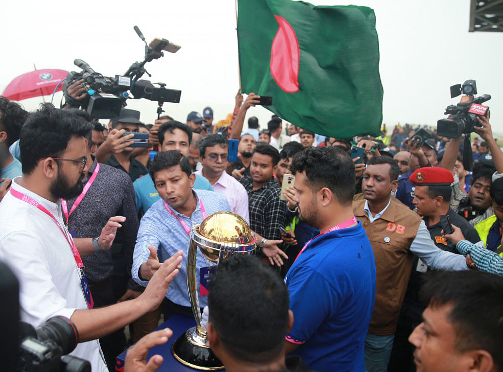 Icc world cup trophy displayed at padma bridge today3