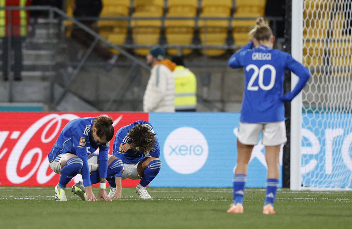 South africa stun italy to reach womens world cup last 16 eda539a