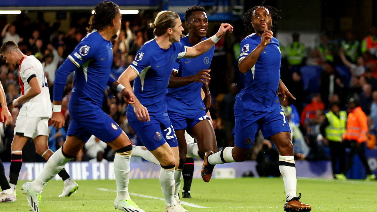 Sterling sparkles as pochettino earns first chelsea win 606cc3f