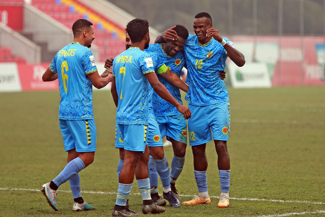 Abahani, mohammedan make winning starts0