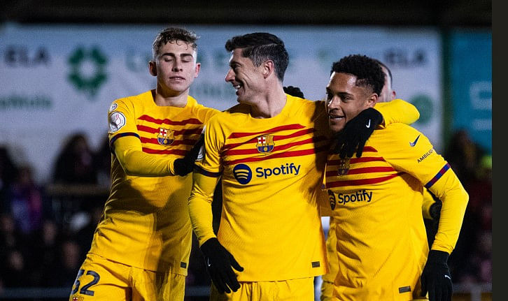 Barca edge brave barbastro to reach copa del rey last 160