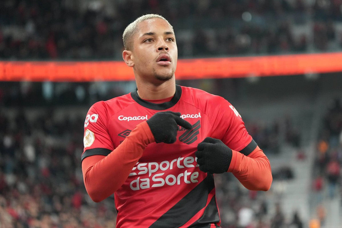 Brazilian 'wonderkid' vitor roque set to join barcelona in january0
