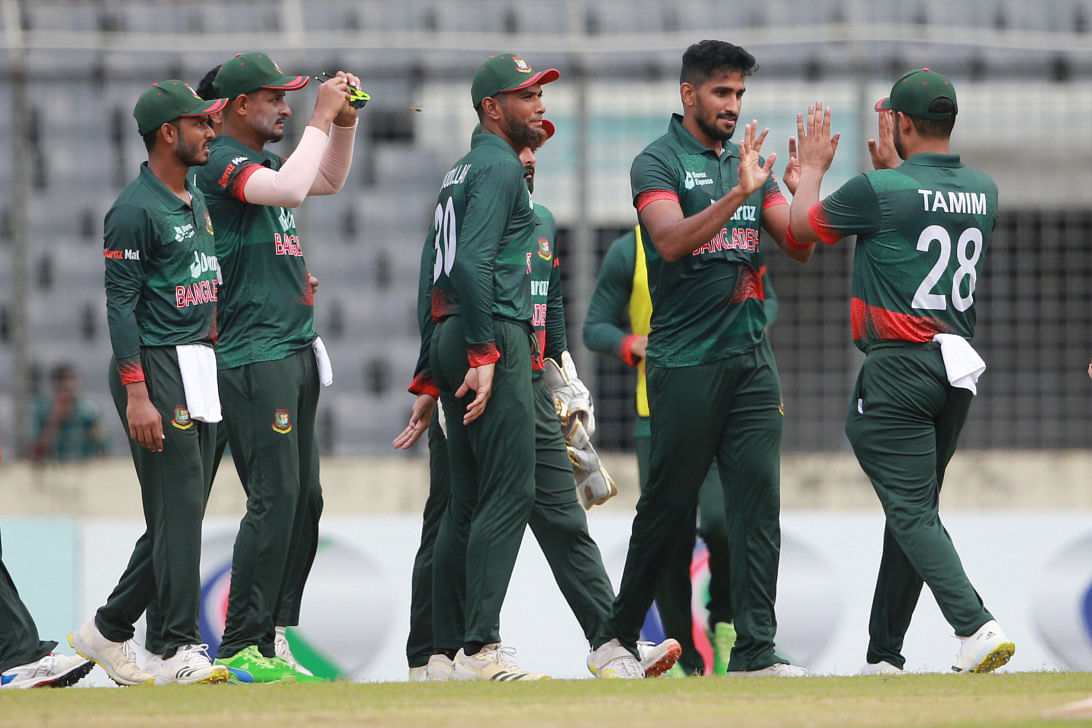 Debutant khaled picks up maiden odi wicket 0