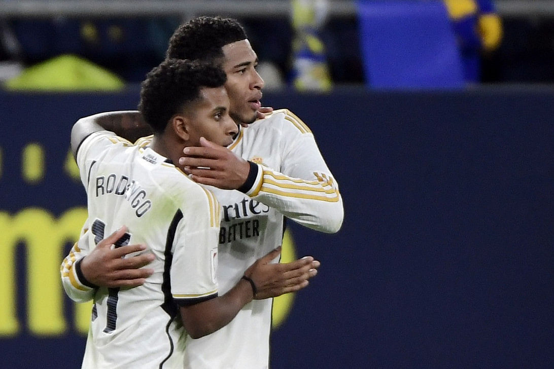 Electric rodrygo sends madrid top at cadiz0
