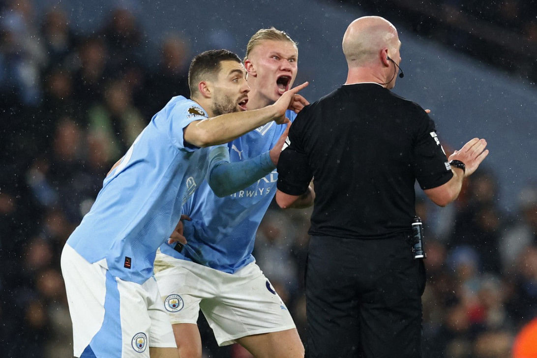 Haaland criticises ref on social media after man city draw0