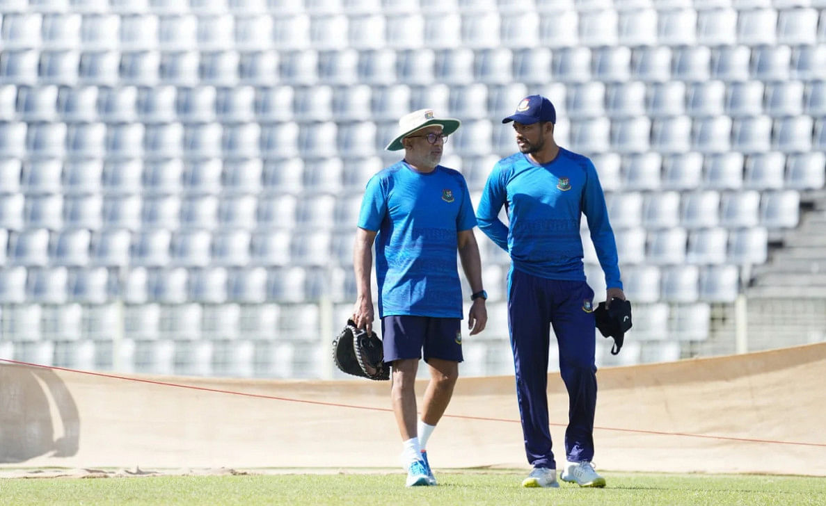Hathurusingha all praise for captain shanto0