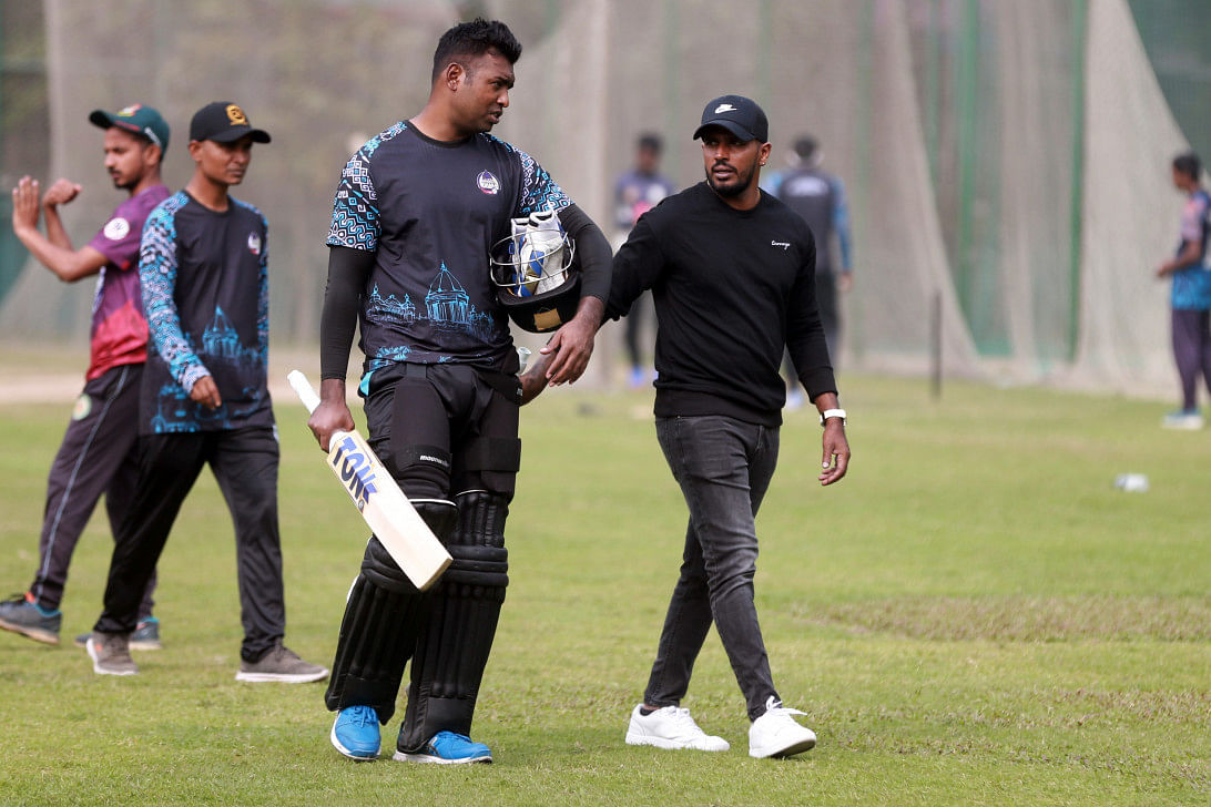 In pictures: durdanto dhaka sweat it out in chilly mirpur6