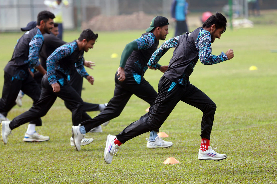 In pictures: durdanto dhaka sweat it out in chilly mirpur1