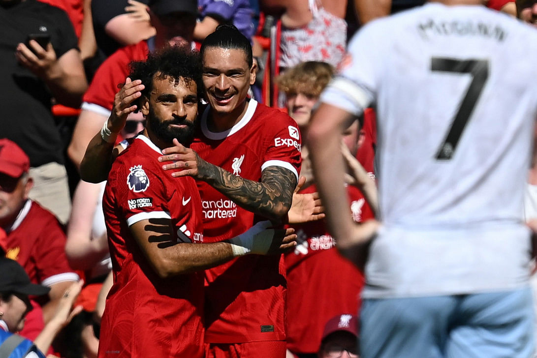 Liverpool hint at title challenge in villa cruise0