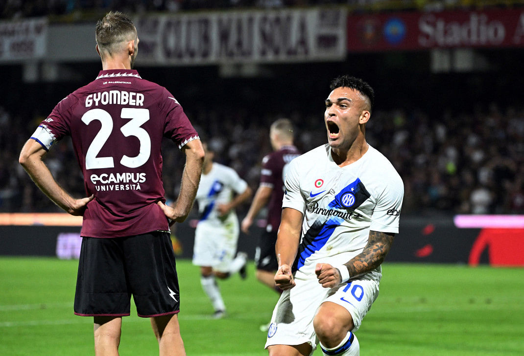 Martinez hits four in inter rout as milan see off lazio0