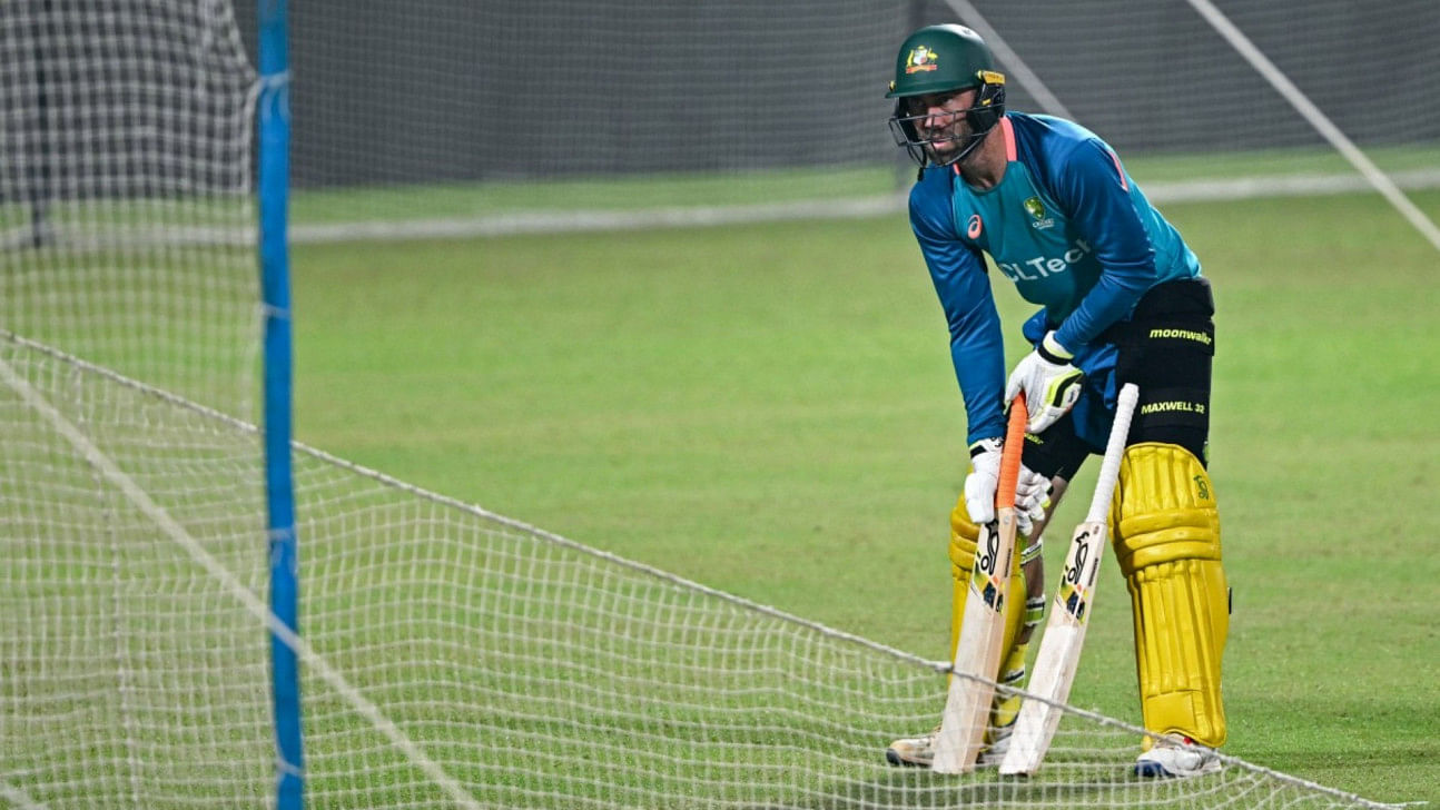 Maxwell clings to test team recall hopes0