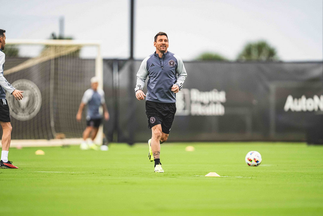 Messi reunites with suarez in inter miami0