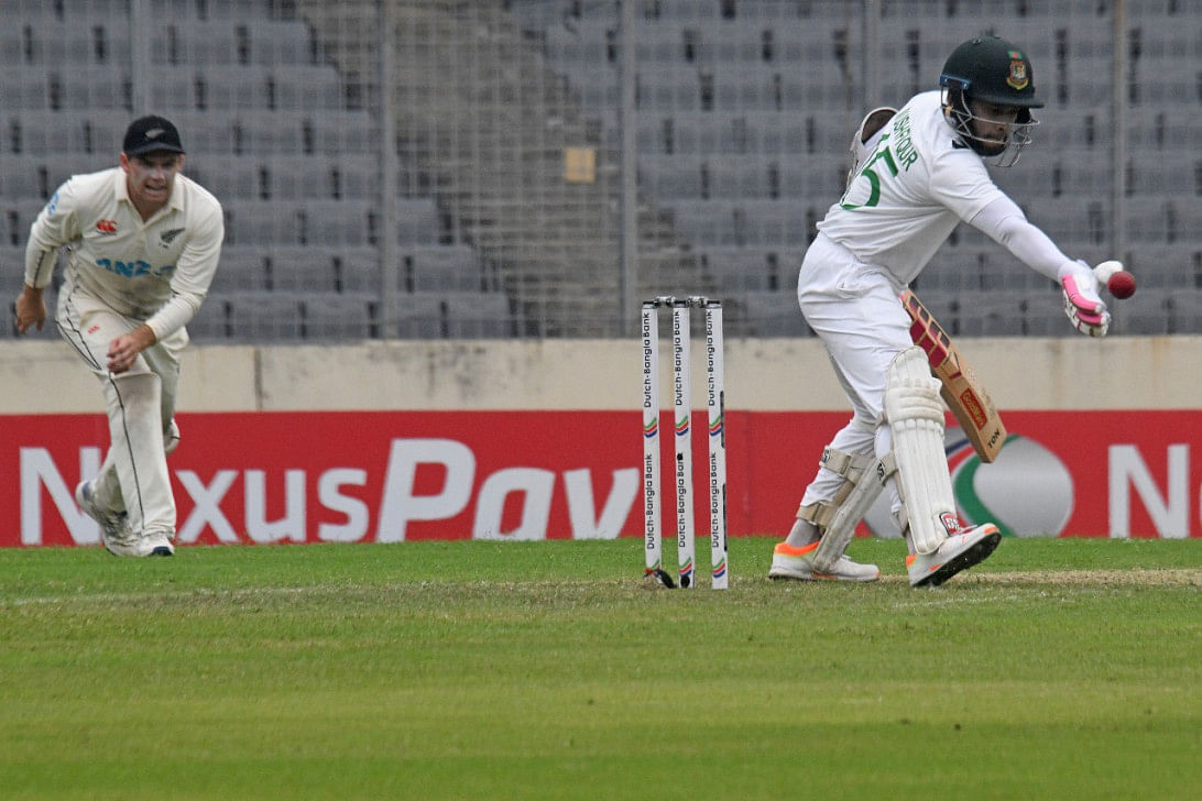 Mushfiqur out for obstructing the field0