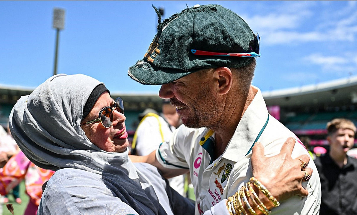 My mum calls warner shaytan: usman khawaja0