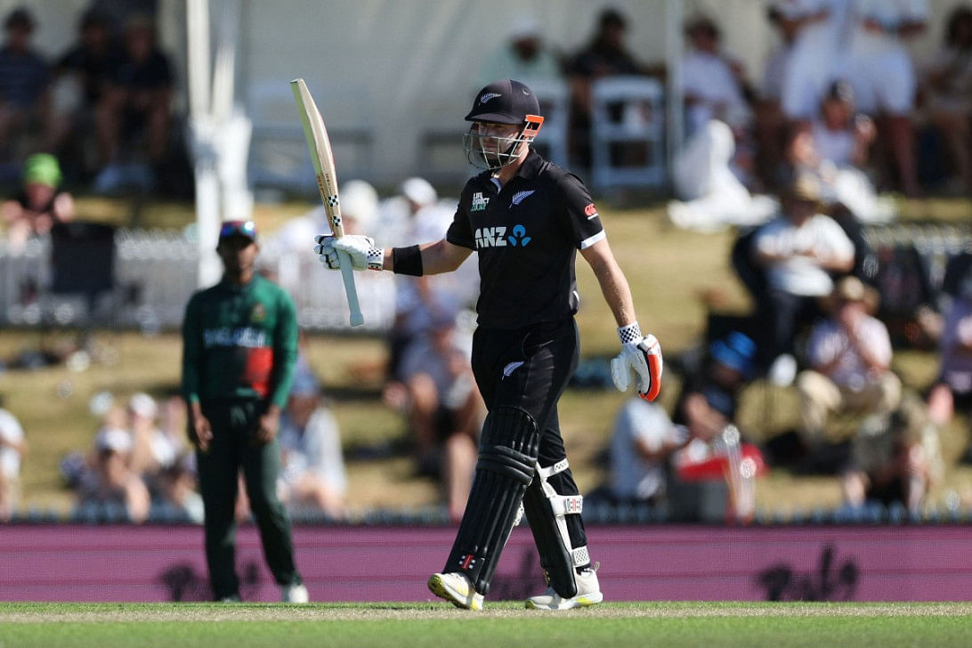 Nicholls out for 95, tigers staring at defeat0