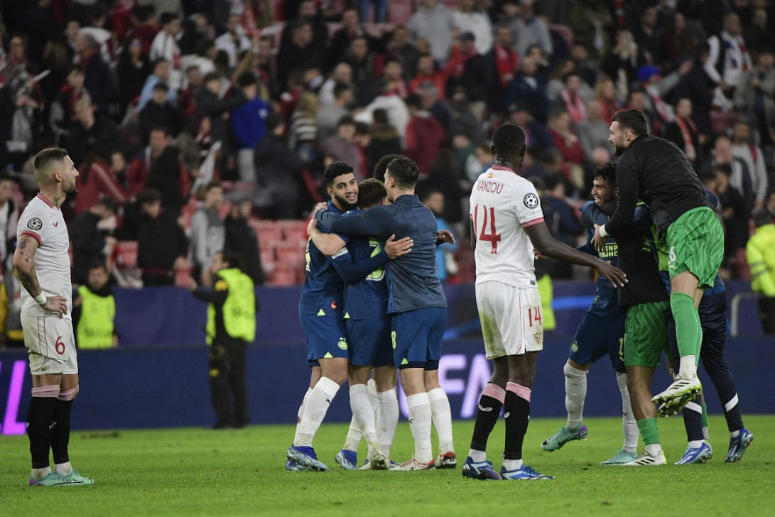 Sevilla crash out of champions league after psv comeback0