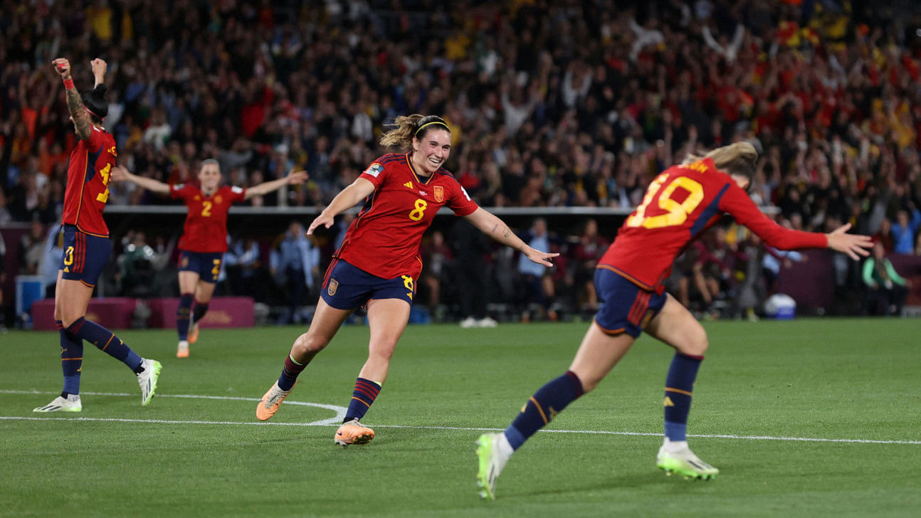 Spain's women players to end boycott0