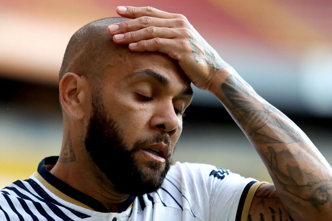 Spanish prosecutors seek 9-year jail term for dani alves 1 Spanish prosecutors seek 9-year jail term for dani alves0