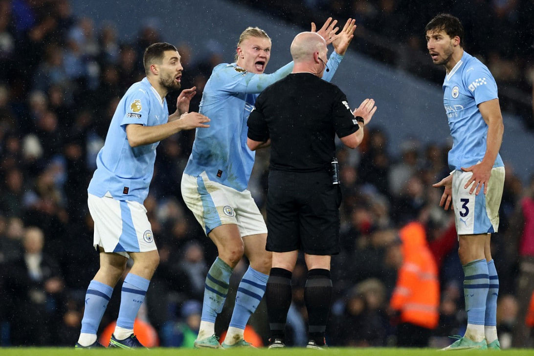 Tottenham fight back to hold man city in six-goal thriller0