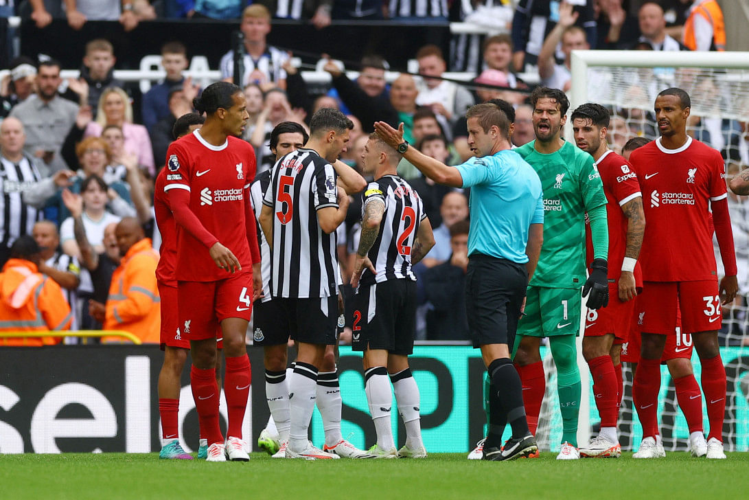 Van dijk charged by fa over red card reaction0