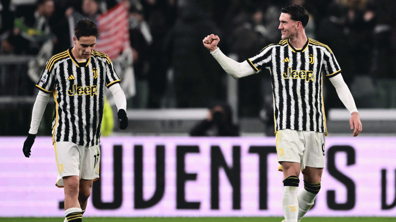 Vlahovic double fires juventus to 3-0 win over sassuolo0
