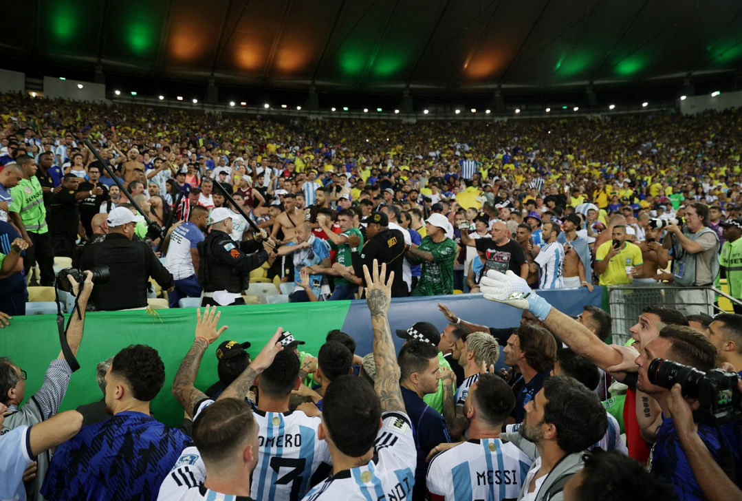 We saw how they were hitting people: messi0